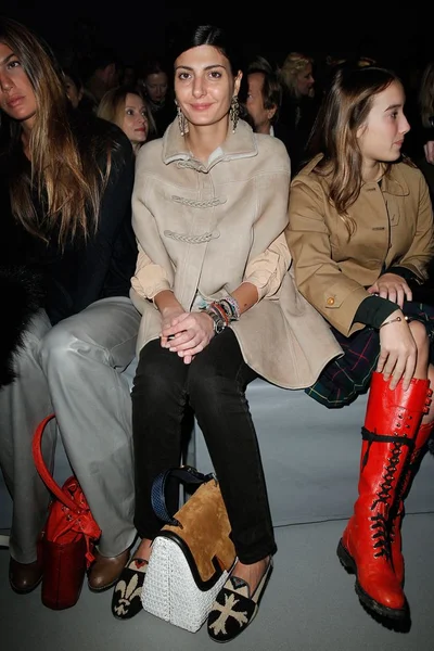 Look 3